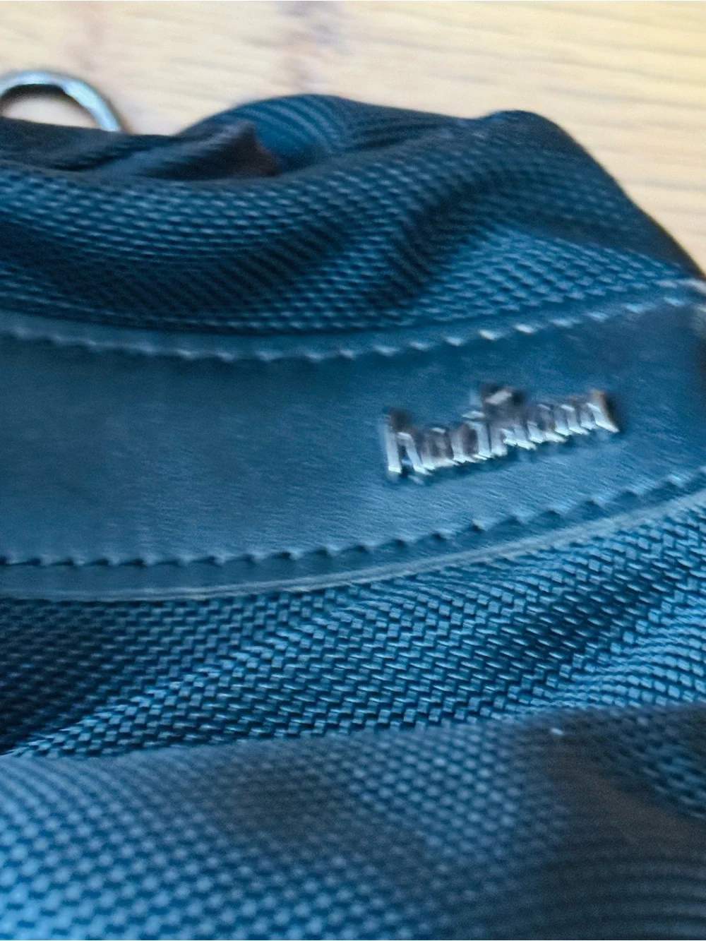 Hartmann 21” Black Ballistic Nylon Expandable Carry On Travel Bag Shoulder bag